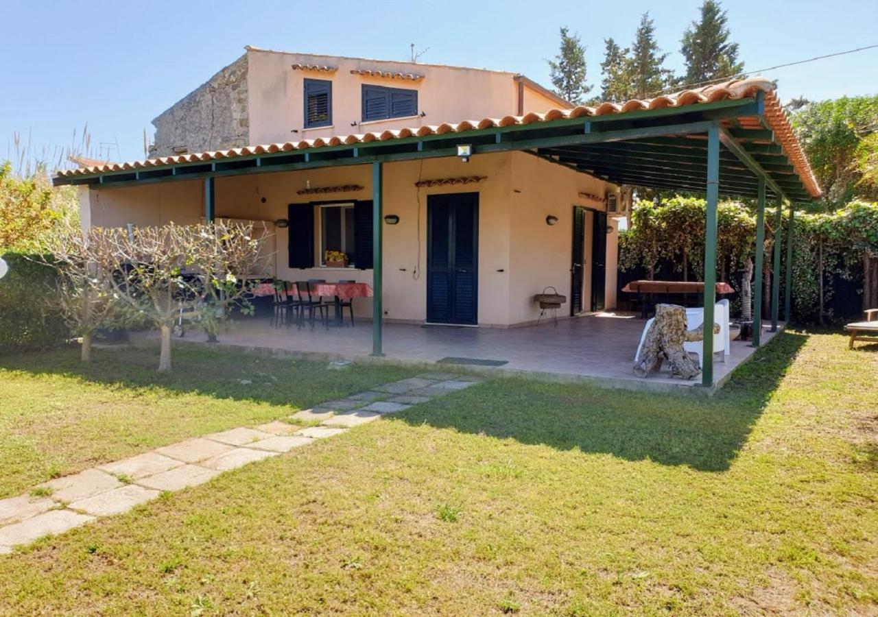 Casa Delle Salinelle Villa Lascari Luaran gambar