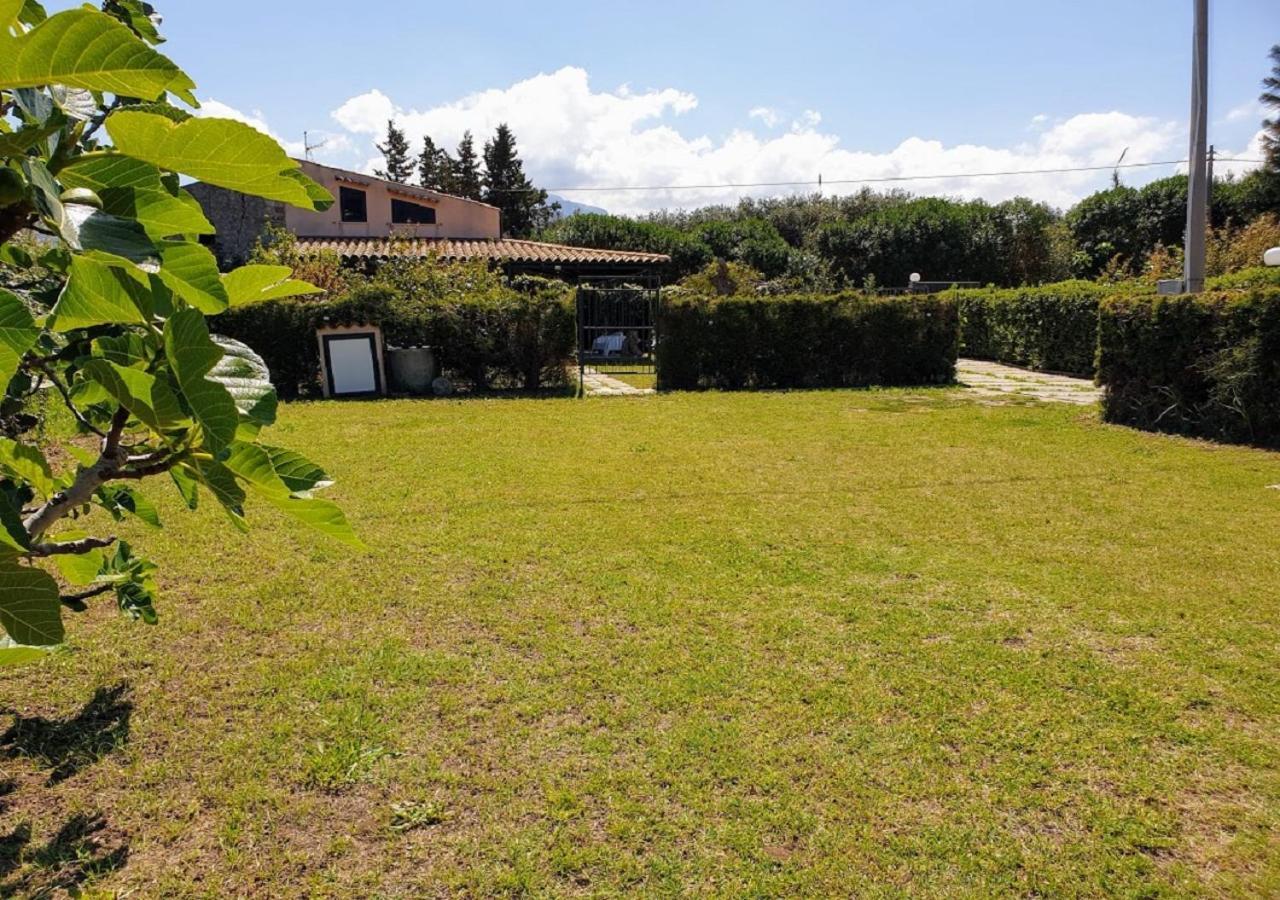 Casa Delle Salinelle Villa Lascari Luaran gambar